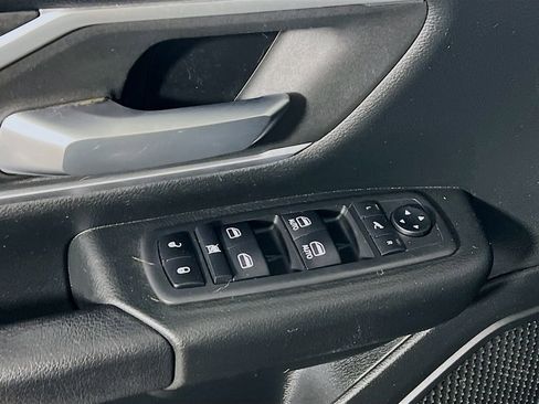 Used 2020 RAM 1500 Big Horn image 16