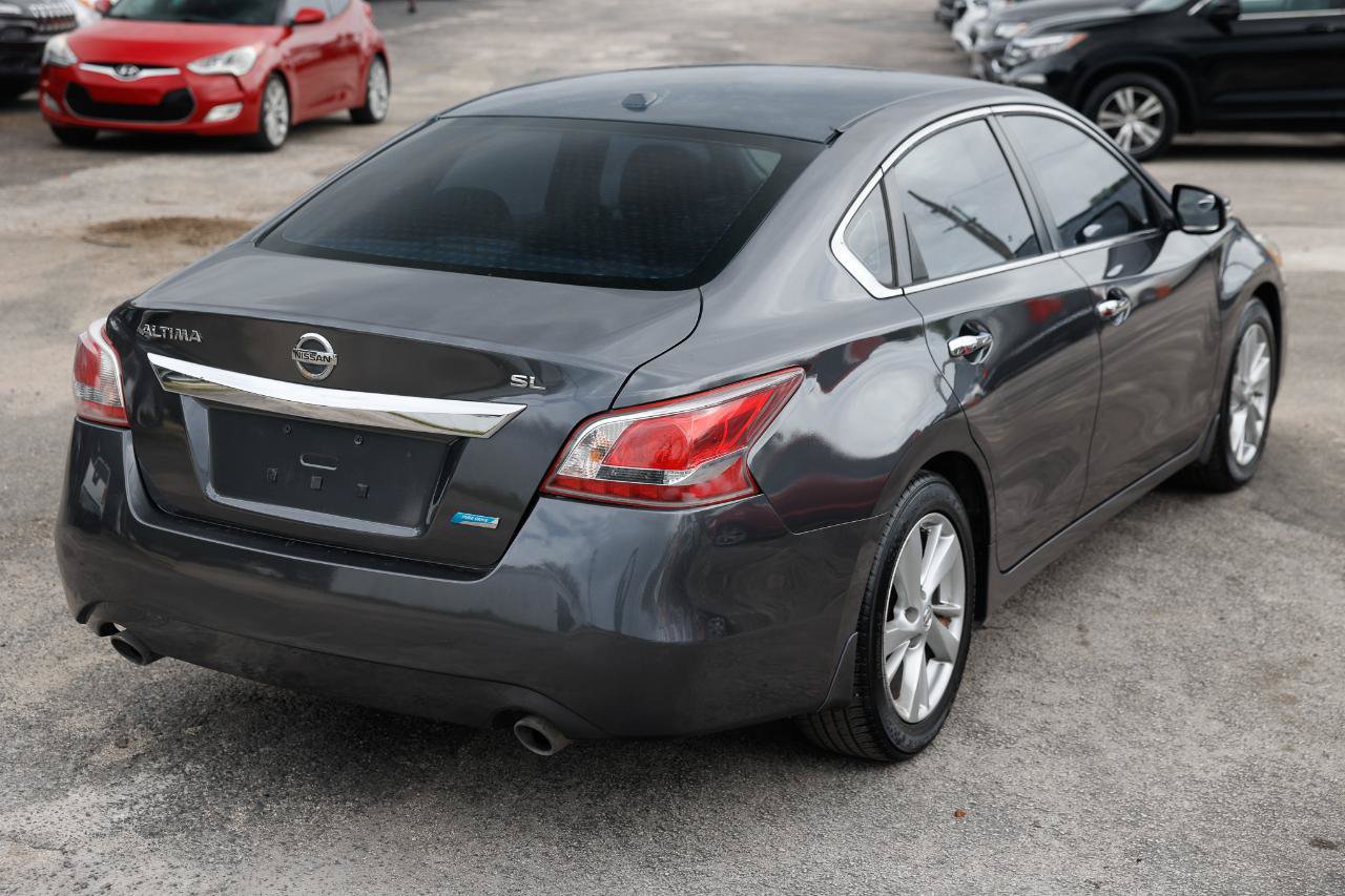 Used 2013 Nissan Altima 2.5 SL FWD image 11