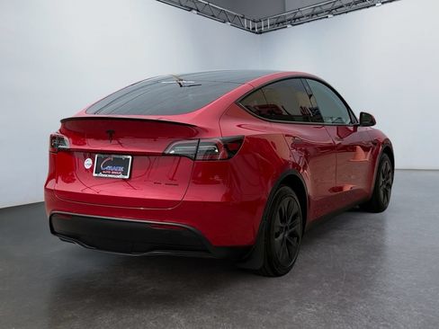 Used 2023 Tesla Model Y Long Range AWD/4WD image 5
