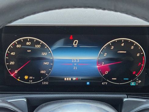 New 2026 Mercedes-Benz GLB 250 image 11