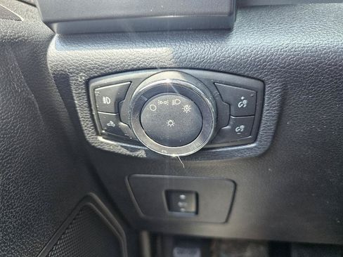 Used 2017 Ford F150 XLT w/ Equipment Group 302A Luxury AWD/4WD image 47