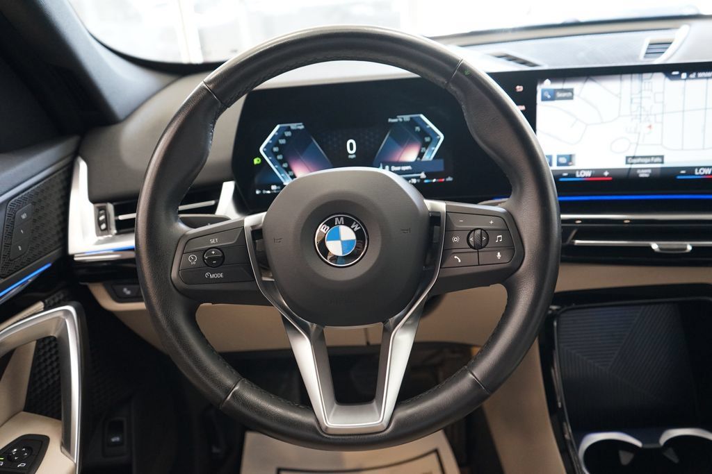 Used 2023 BMW X1 xDrive28i AWD/4WD image 29
