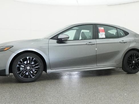 New 2026 Toyota Camry SE image 30