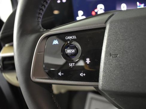 Certified 2025 Nissan Murano SL w/ Cargo Package AWD/4WD image 16