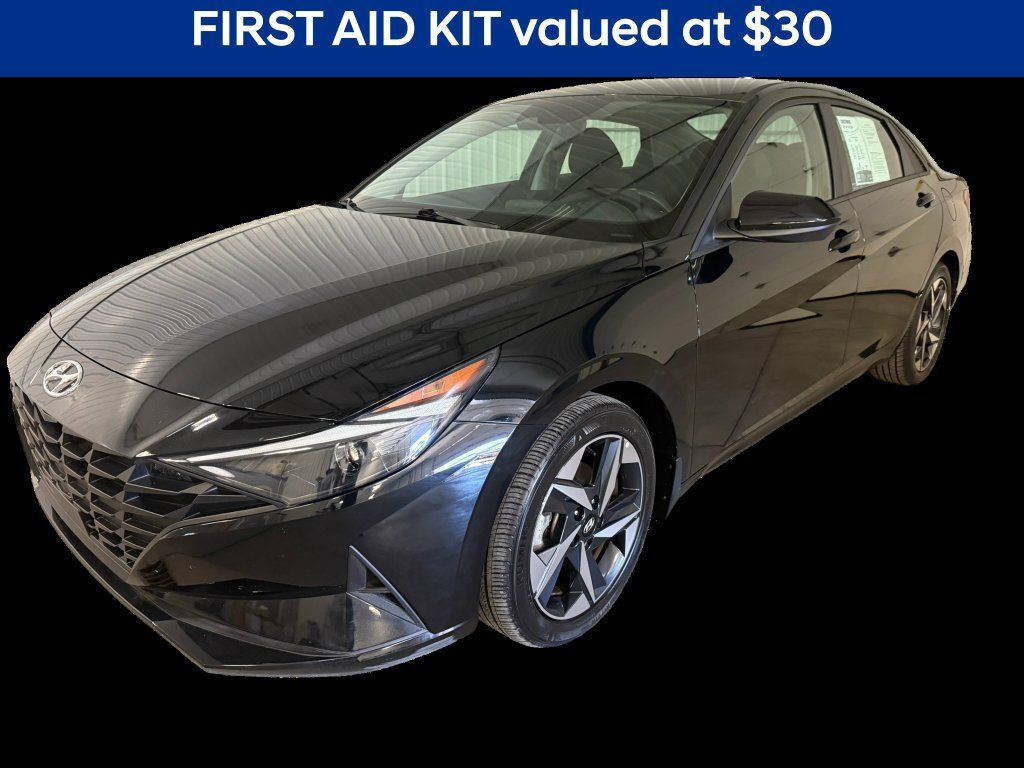Certified 2023 Hyundai Elantra SEL w/ Convenience Package FWD image 8