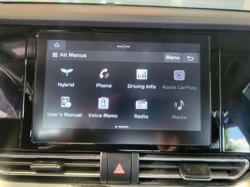 Used 2020 Kia Niro LXS image 28