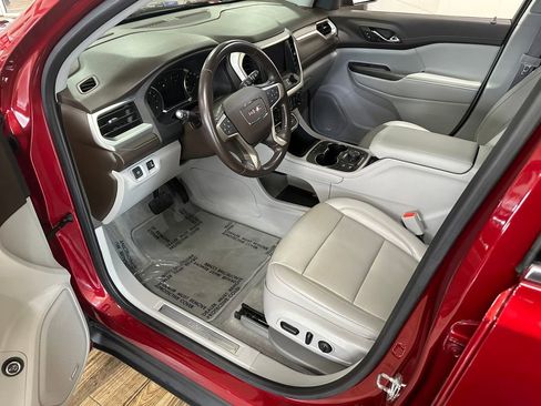 Used 2020 GMC Acadia SLT image 9