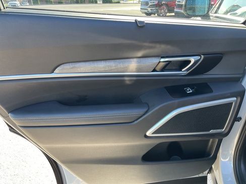 Used 2022 Kia Telluride EX w/ EX Premium Package image 48