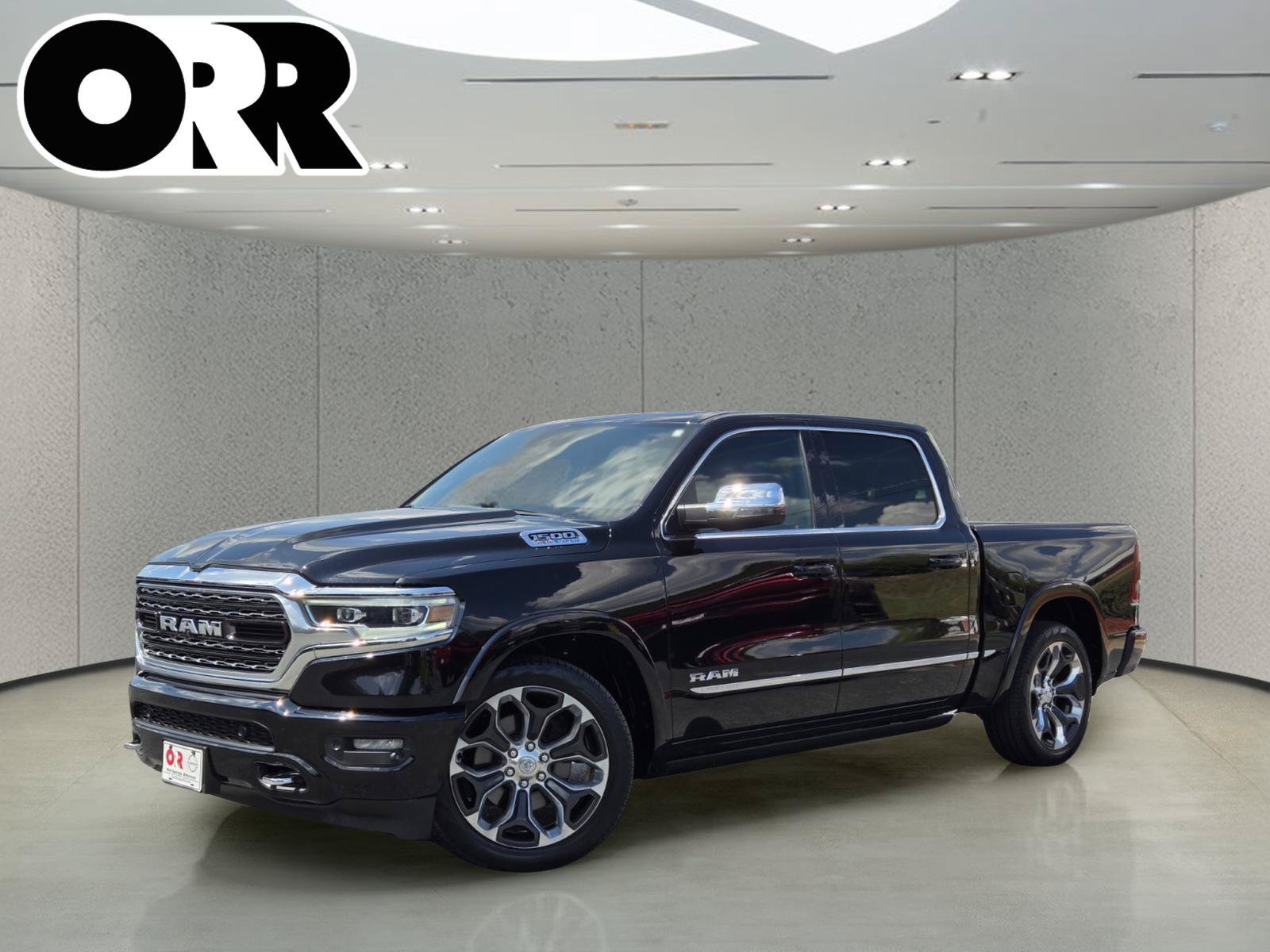 Used 2023 RAM 1500 Limited AWD/4WD image 1
