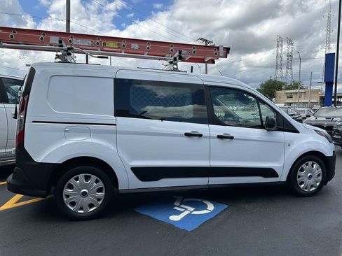 Used 2022 Ford Transit Connect XL FWD image 4