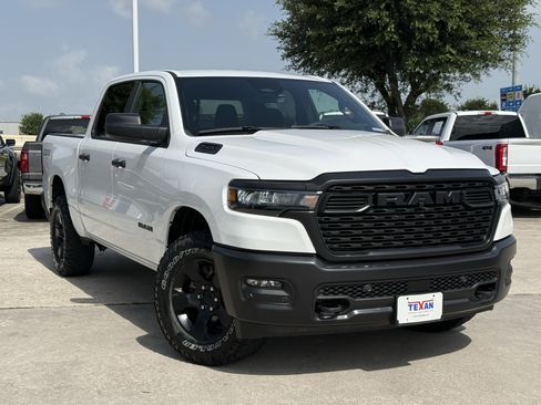 Used 2025 RAM 1500 Warlock AWD/4WD image 2
