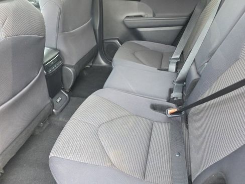 Used 2024 Toyota Highlander LE image 10