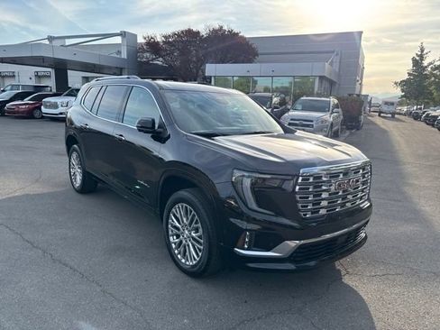 Used 2026 GMC Acadia Denali w/ Super Cruise Package AWD/4WD image 3