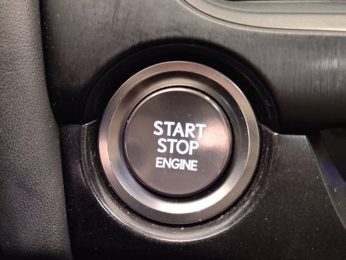 Used 2019 Lexus UX 200 image 24