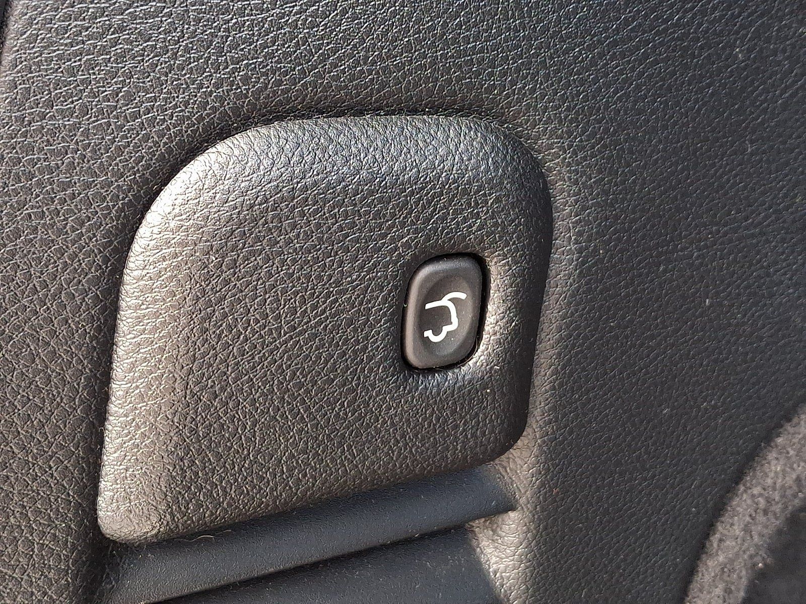 Used 2019 Jeep Grand Cherokee Limited AWD/4WD image 31