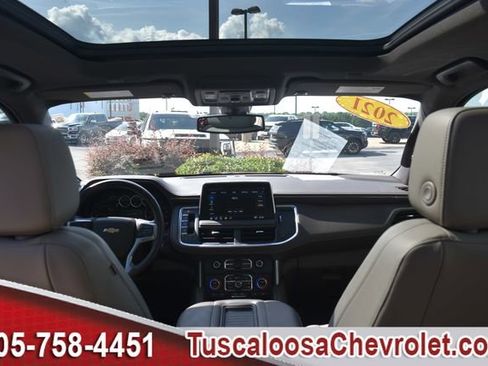 Used 2021 Chevrolet Tahoe LT w/ LT Signature Package RWD image 3