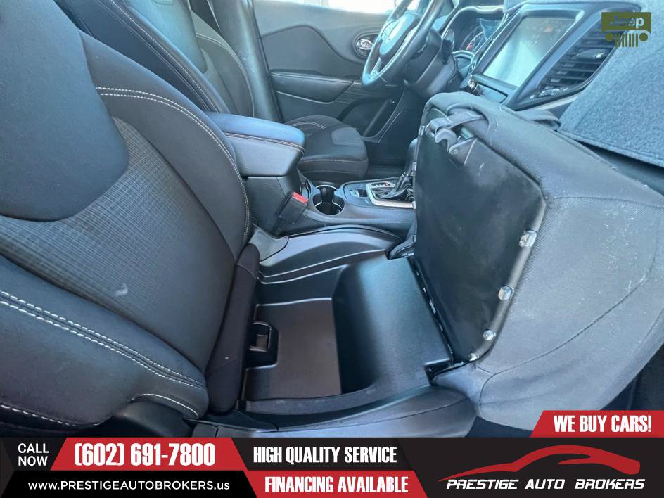 Used 2015 Jeep Cherokee Latitude w/ Comfort/Convenience Group FWD image 41