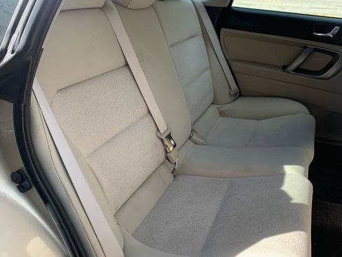 Used 2009 Subaru Outback 2.5i Special Edition image 10