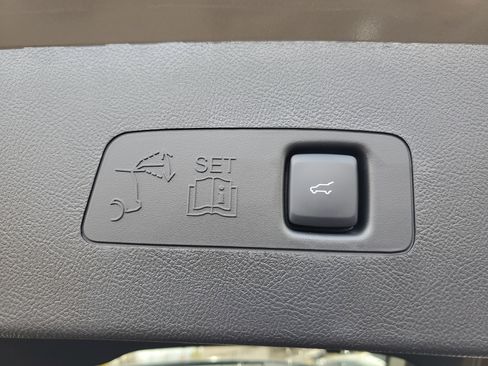 New 2026 Lincoln Corsair Premiere image 30