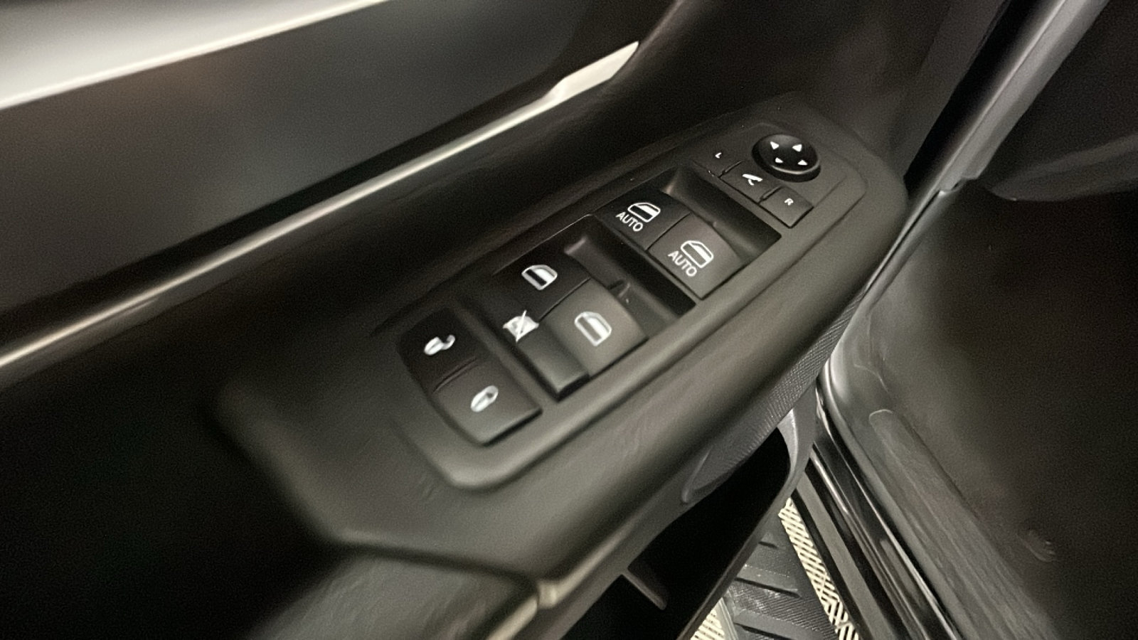 Used 2021 RAM 1500 Big Horn AWD/4WD image 13