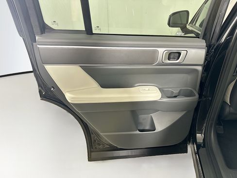 Used 2025 Hyundai Santa Fe SEL FWD image 27