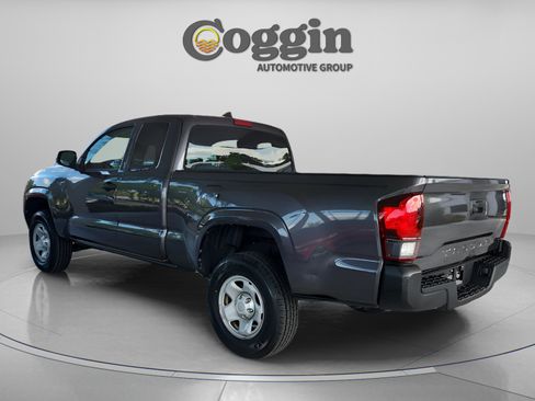 Used 2019 Toyota Tacoma SR RWD image 3