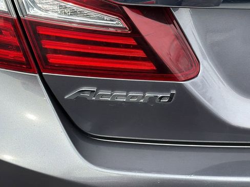 Used 2016 Honda Accord LX image 12