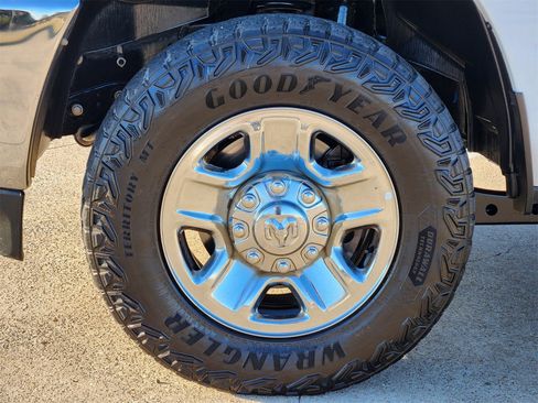 Certified 2022 RAM 2500 Big Horn w/ Cold Weather Group image 22