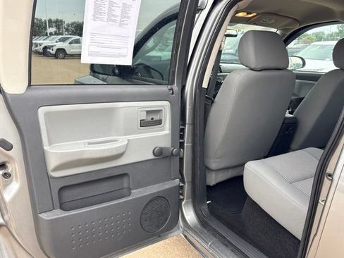 Used 2010 Dodge Dakota ST RWD image 16