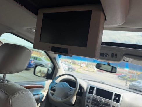 Used 2009 INFINITI QX56 4WD w/ Technology Pkg image 18