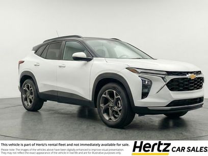Used 2025 Chevrolet Trax LT