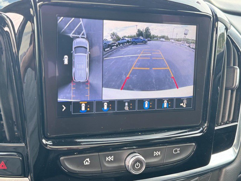 Used 2021 Chevrolet Traverse Premier w/ Redline Edition AWD/4WD image 23