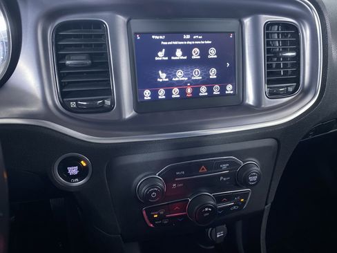 Used 2020 Dodge Charger SXT w/ Blacktop Package image 5