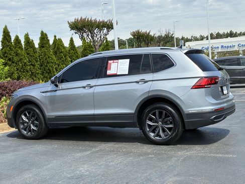 Used 2023 Volkswagen Tiguan SE FWD image 8