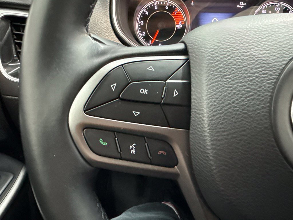 Used 2019 Jeep Cherokee Limited AWD/4WD image 20
