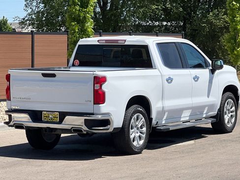 Used 2023 Chevrolet Silverado 1500 LTZ w/ LTZ Convenience Package II AWD/4WD image 4