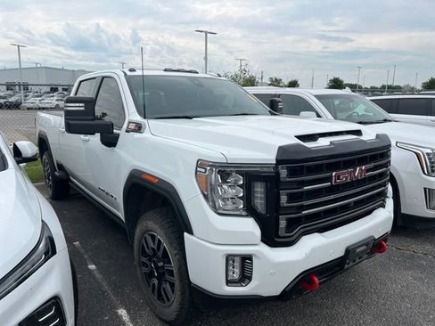 Used 2021 GMC Sierra 2500 AT4 w/ AT4 Premium Plus Package AWD/4WD image 1