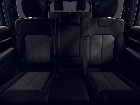 New 2026 Jeep Grand Cherokee L 4WD image 36