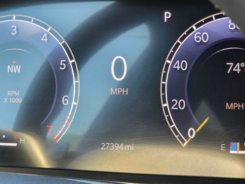 Used 2025 Jeep Grand Cherokee Limited AWD/4WD image 33