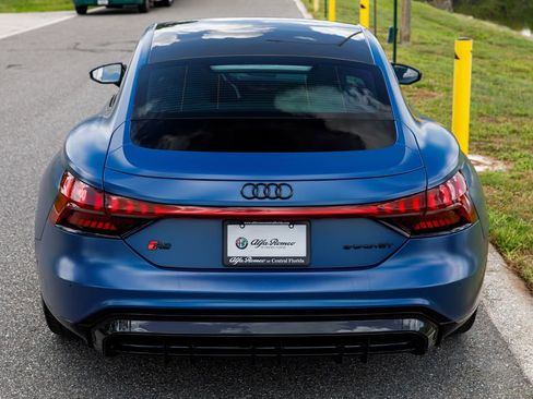 Used 2022 Audi RS e-tron GT w/ Carbon Performance Package AWD/4WD image 4