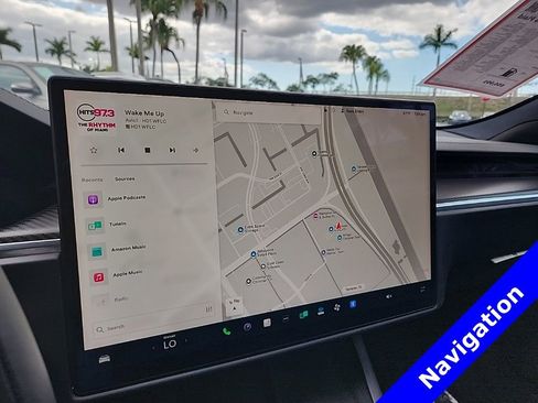 Used 2021 Tesla Model S Plaid image 3