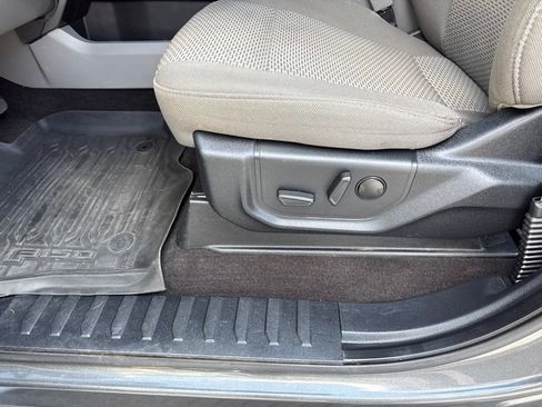Used 2020 Ford F150 XLT w/ Equipment Group 302A Luxury AWD/4WD image 24