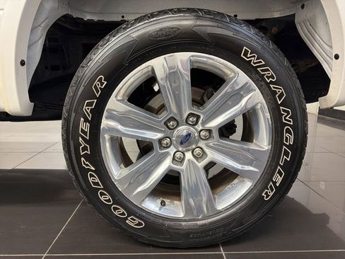 Used 2016 Ford F150 Platinum w/ Equipment Group 701A Luxury AWD/4WD image 7