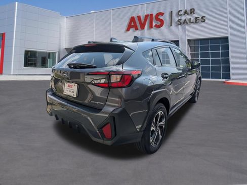 Used 2025 Subaru Crosstrek 2.5i Premium AWD/4WD image 6