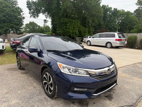 Used 2017 Honda Accord EX-L image 1