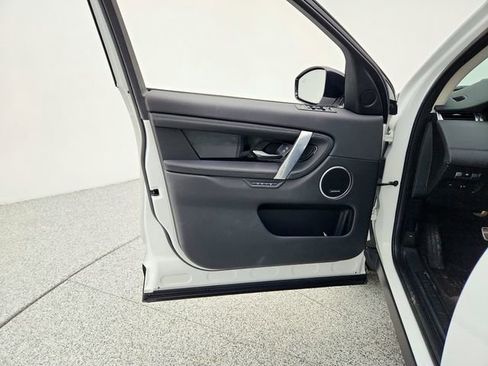 Certified 2022 Land Rover Discovery Sport SE image 25