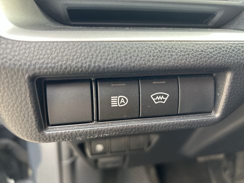 Used 2024 Toyota Prius LE FWD image 13