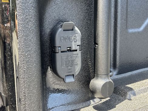 New 2025 GMC Sierra 3500 Denali Ultimate image 41