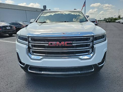 Used 2023 GMC Acadia SLT FWD image 2