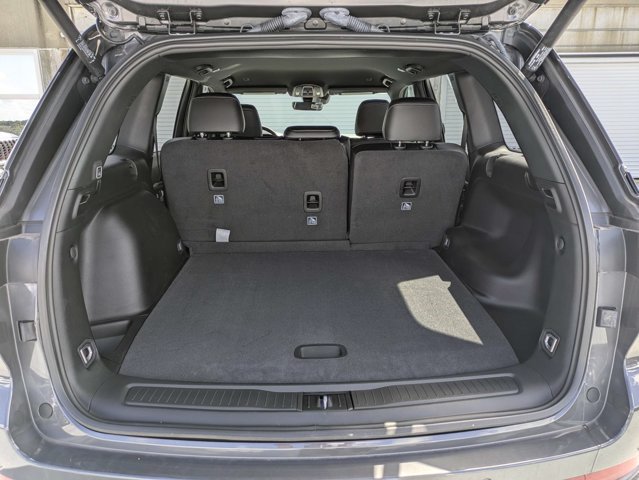 New 2026 Jeep Grand Cherokee Altitude RWD image 12